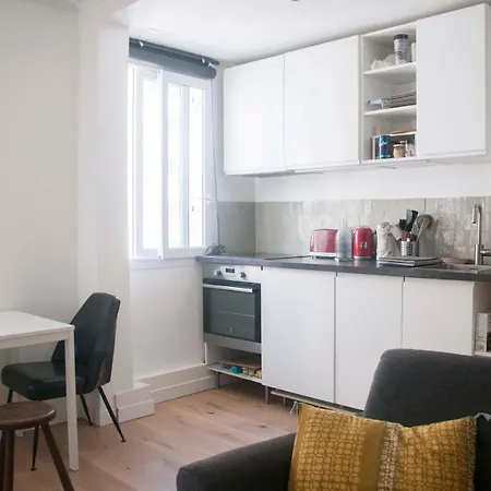 New And Cosy Apt In Paris Paris